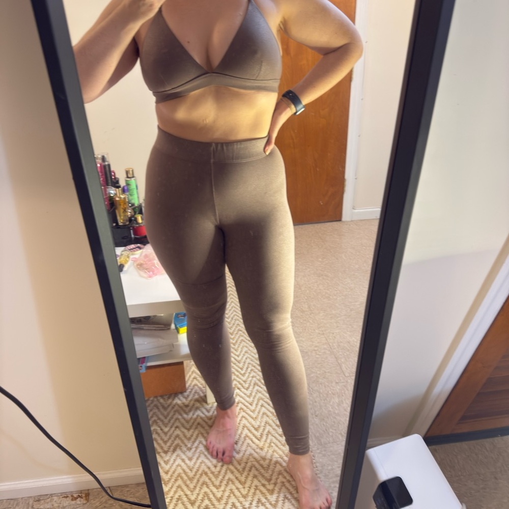 ALO Yoga Tan Activewear Set